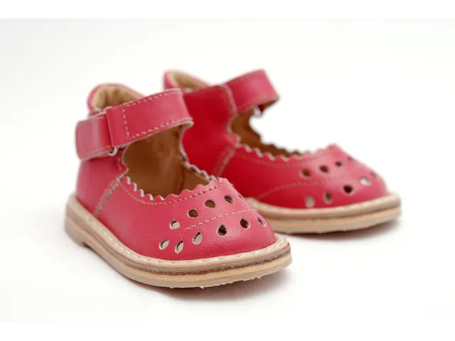 First steps sandals, pink