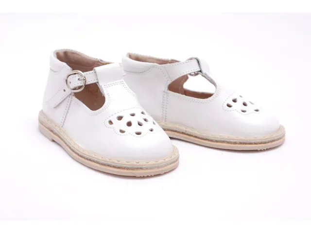 First steps sandals, white
