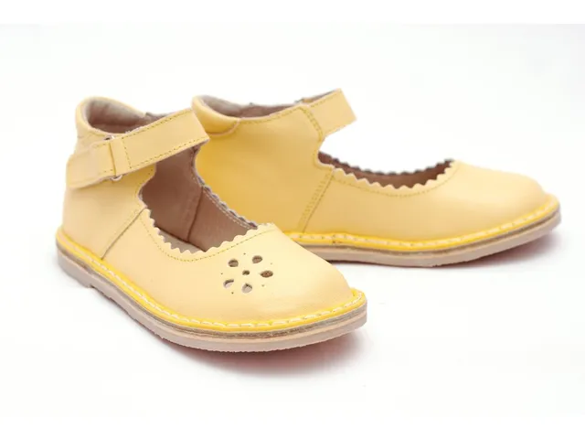 Sandals, yellow