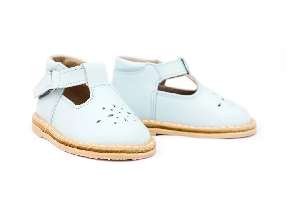 Sandals, light blue