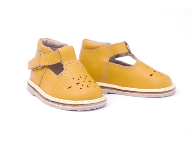 Sandals, yellow