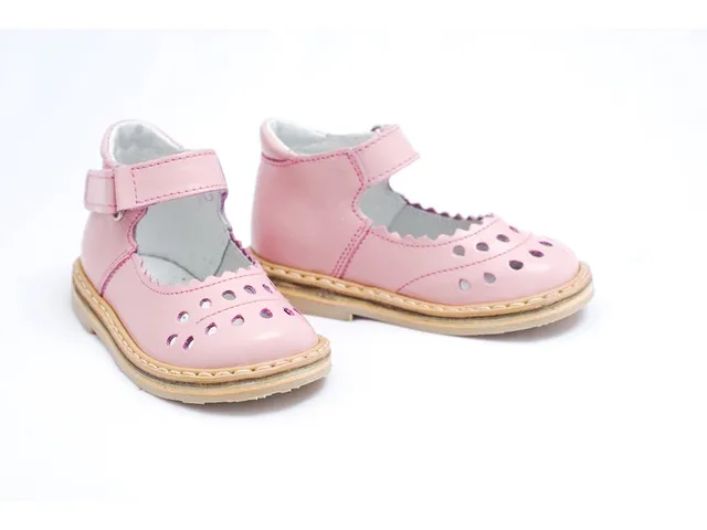 Sandals, light lilac