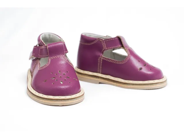 Sandals, fuchsia